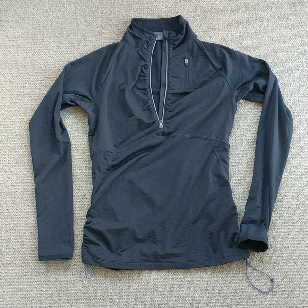 Athleta Quarter Zip - S EUC